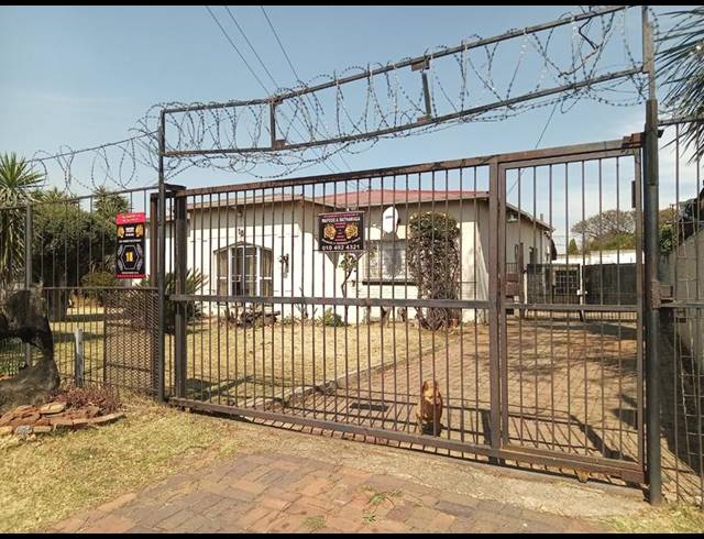 3 BEDROOM HOUSE FOR SALE IN HOMELAKE